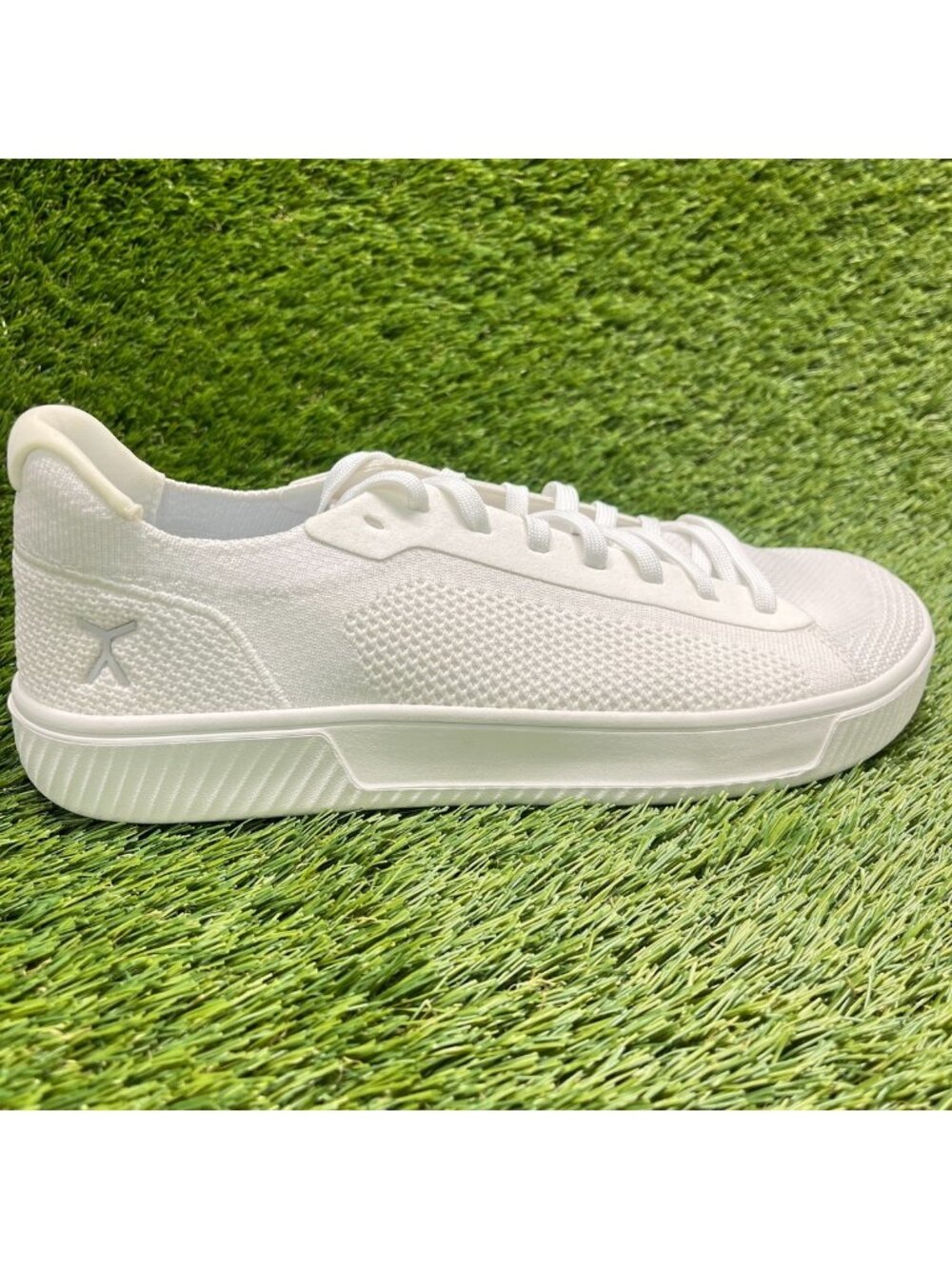 Flux Footwear Adapt Trainer White Mens Size 11.5 Athletic Knit Shoes Sneakers